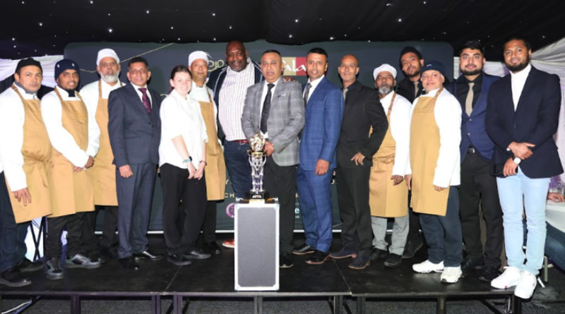 Asian Restaurant Awards Winner Curry Palace Celebrates With Its Loyal Customers