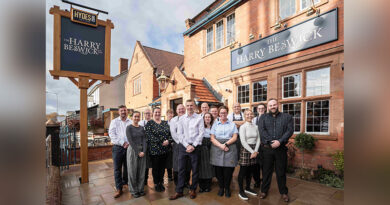 Hydes £3.6M Wirral Premium Dining Pub Celebrates a Year of Success