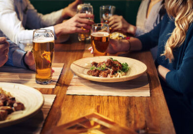 Restaurants Return to Growth in March But Pub Sales Slow as Cost Fears Mount