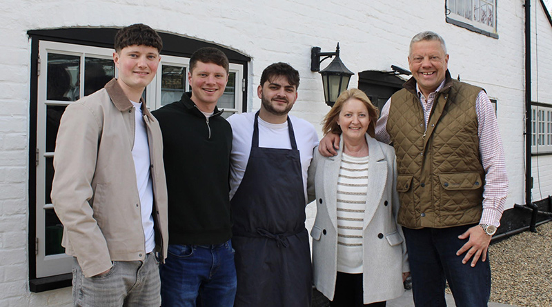 Historic Pub The Black Horse to Reopen in Chesham Vale