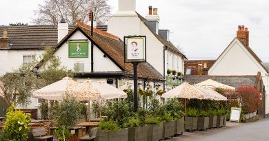 The Queen’s Head, Weybridge Reopens Following Refurbishment