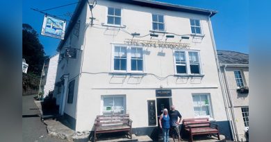 Long-Serving Publicans Retire After 35 Years of Service