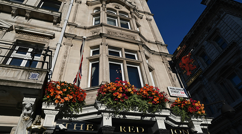 Khan Urges Westminster To Scrap ‘Outdated’ Licensing Rules In Fresh Nightlife Row